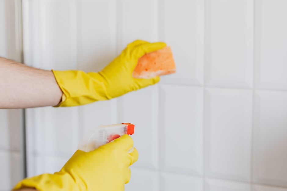 Scrubbing tile floor and hard surfaces